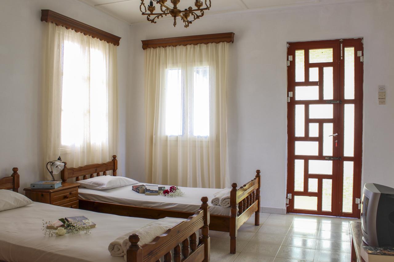 Pelagion II Sea Coral - Beachfront Holiday Home Kypseli Extérieur photo