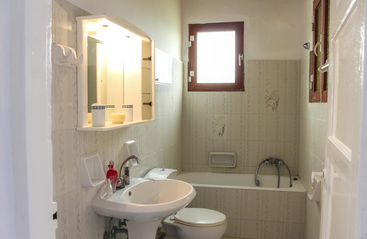 Pelagion II Sea Coral - Beachfront Holiday Home Kypseli Extérieur photo